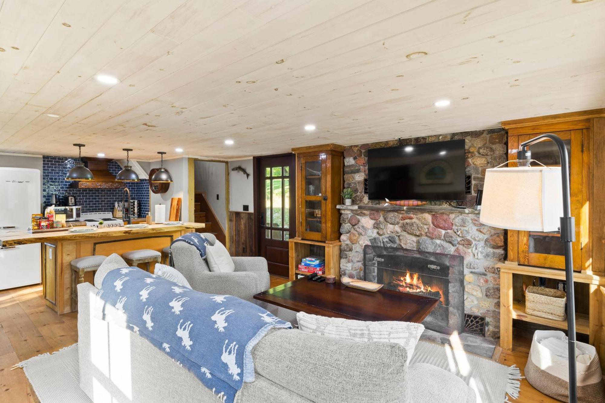 Cozy Two Bedroom Home On Canandaigua Lake Rushville Buitenkant foto